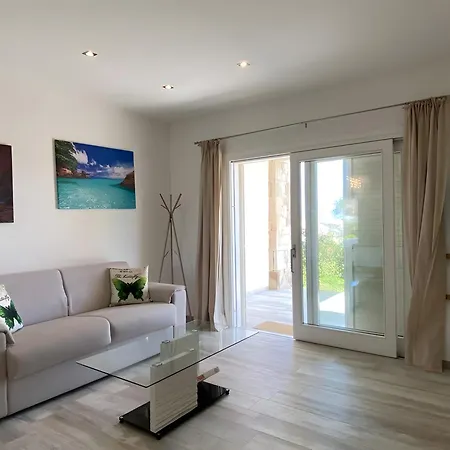 R House Ii - Puntocasabudoni בית נופש בודוני